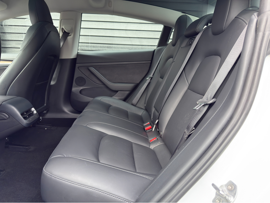 2021 Tesla Model 3 3 STANDARD RANGE PLUS €24,250