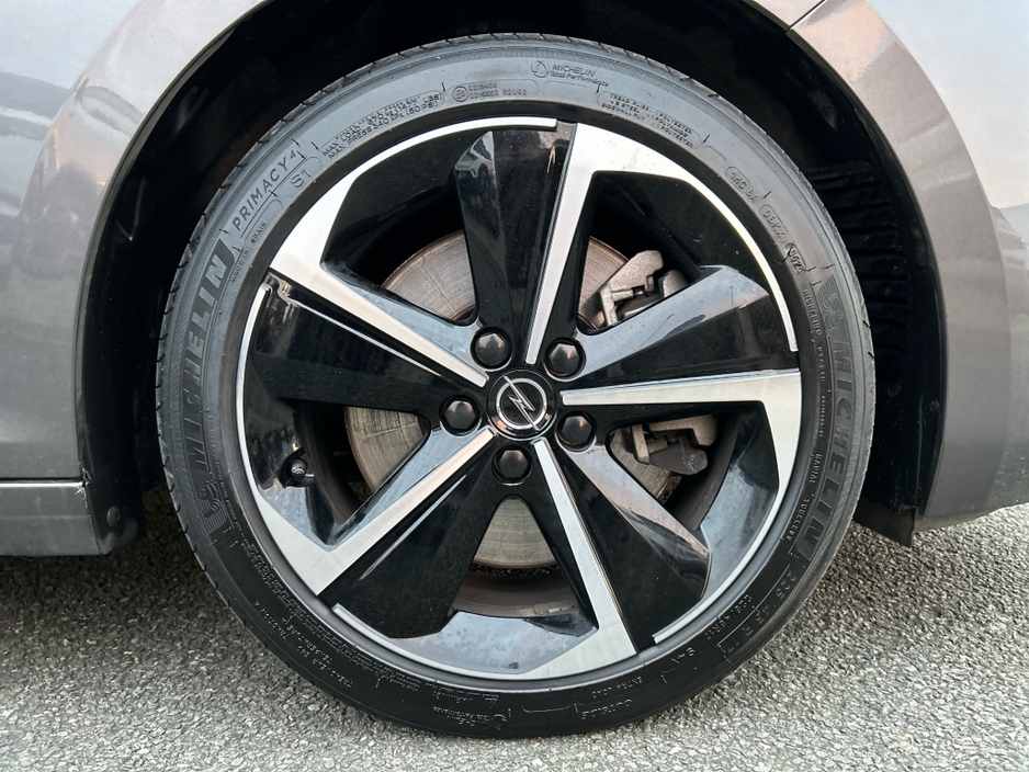 2023 Opel Astra Elegance PHEV 1.6 180ps 8 Speed Auto €29,950