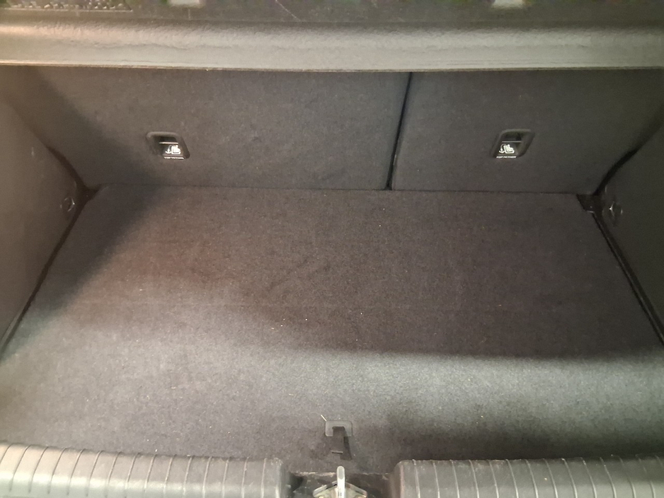 2015 Hyundai i20 - image 8