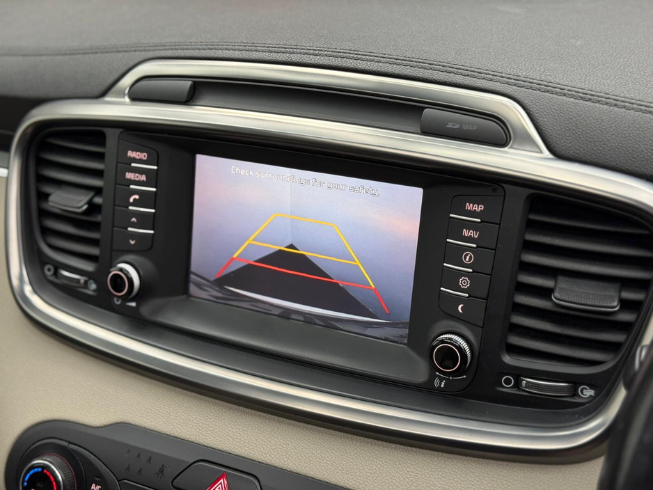 2015 Kia Sorento - image 11