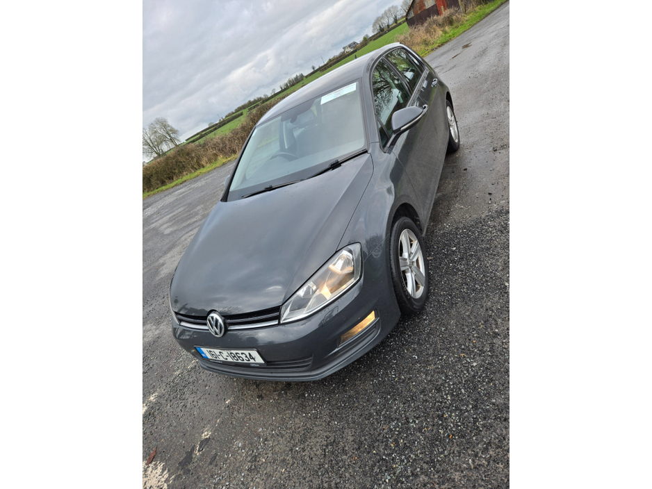 2016 Volkswagen Golf - image 3