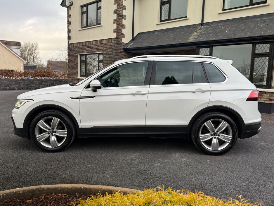 2021 Volkswagen Tiguan - image 4
