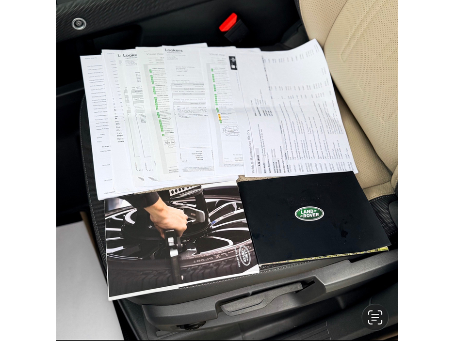 2021 Land Rover Defender - image 4