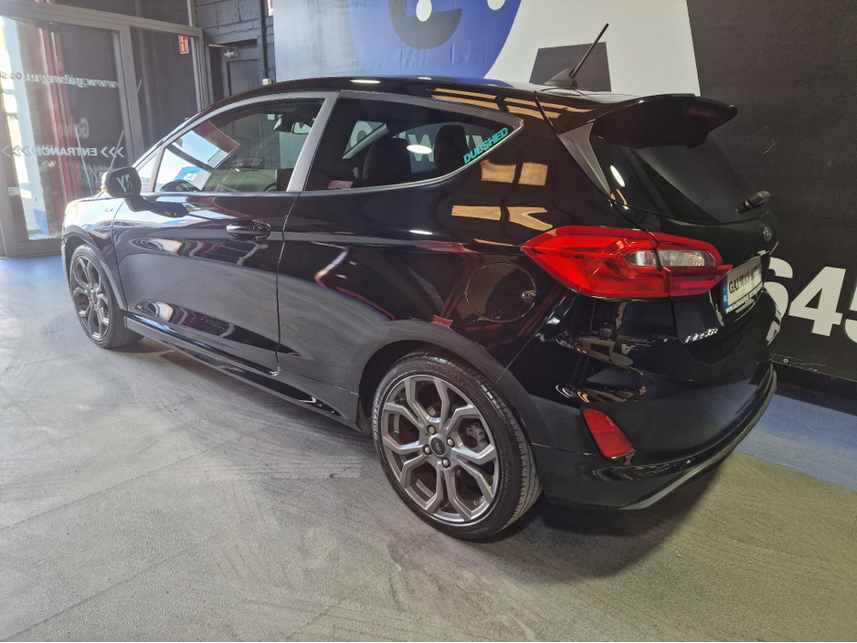 2019 Ford Fiesta - image 6