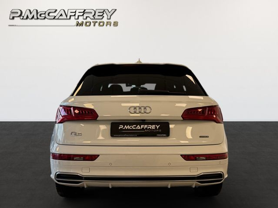 2020 Audi Q5 - image 6