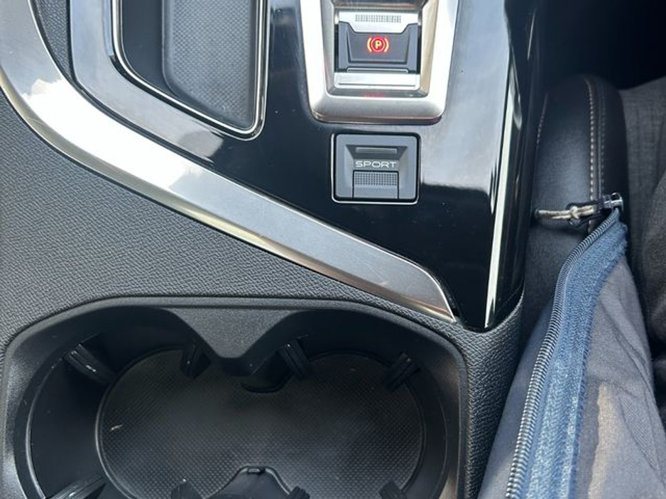 2019 Peugeot 3008 - image 28