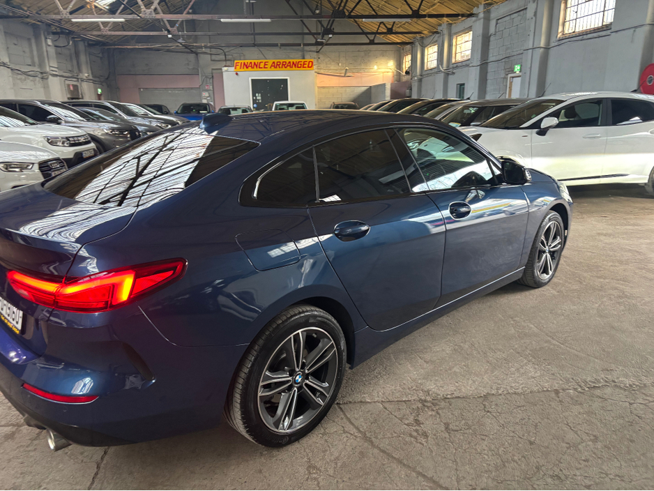 2022 BMW 2 Series - image 5