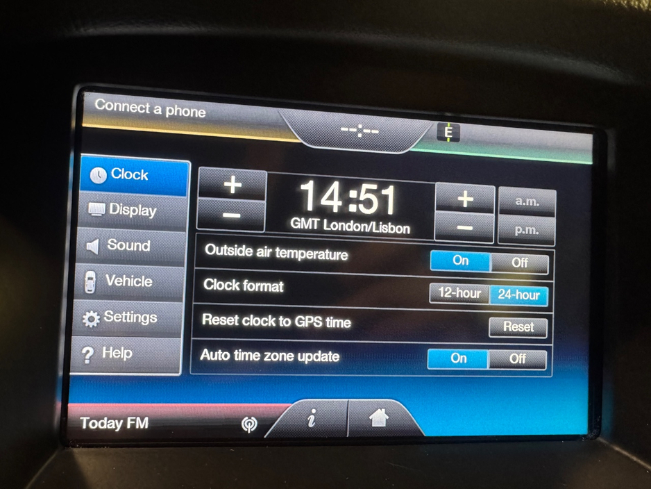 2015 Ford Focus - image 20