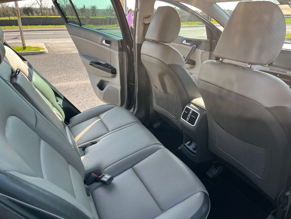 2017 Kia Sportage - image 15