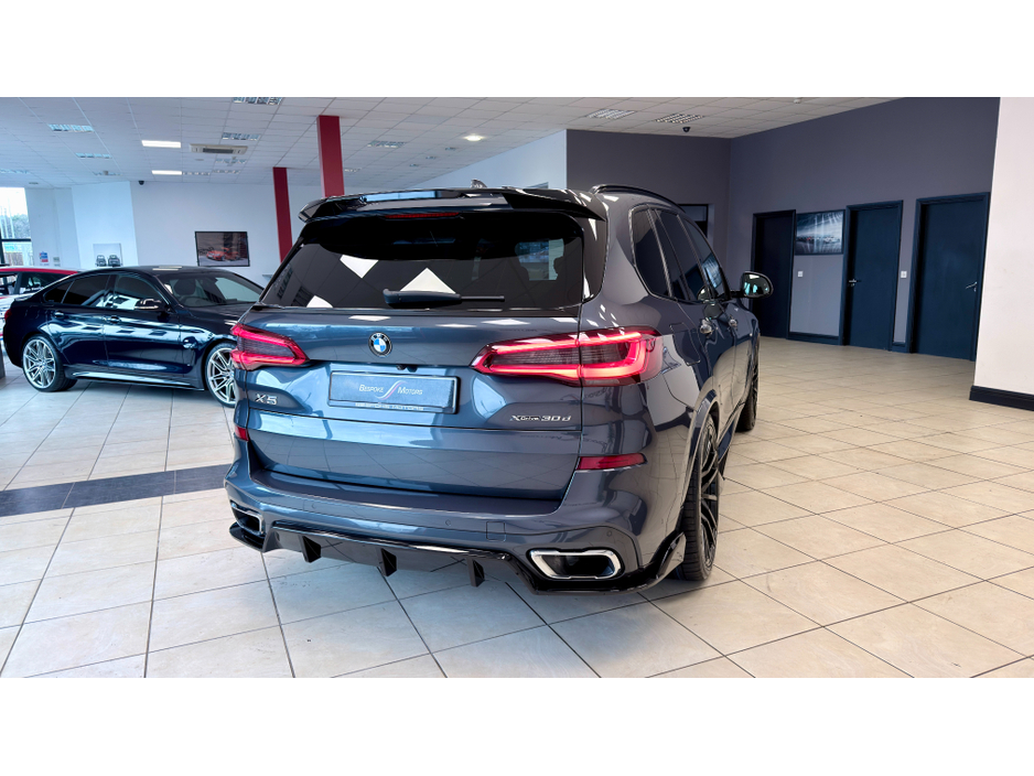 2019 BMW X5 - image 27