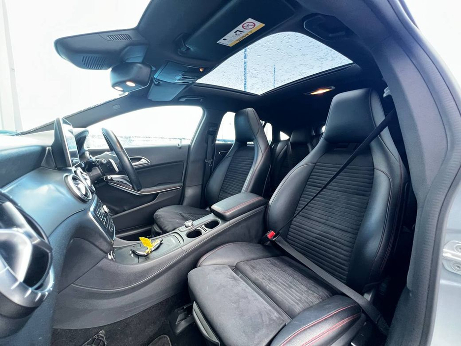 2015 Mercedes-Benz CLA Class CLA180 SHOOTING BRAKE AMG-LINE 1.6 AUTO // PANORAMIC SUNROOF // FULL SERVICE HISTORY // €18,950