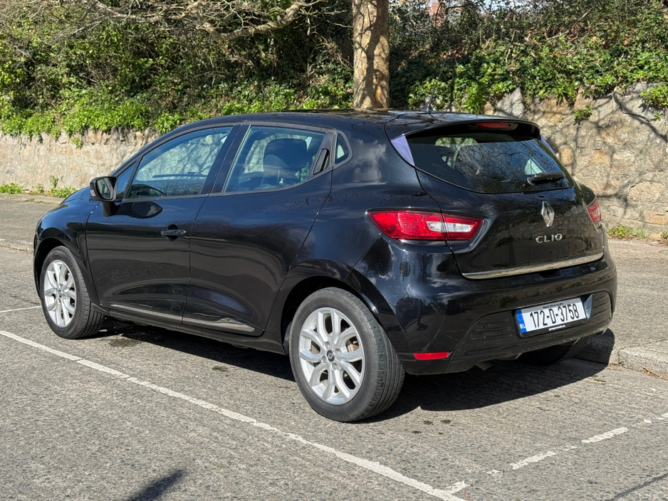 2017 Renault Clio - image 4