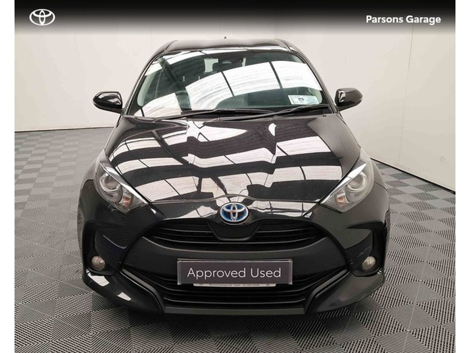 2023 Toyota Yaris  €21,995