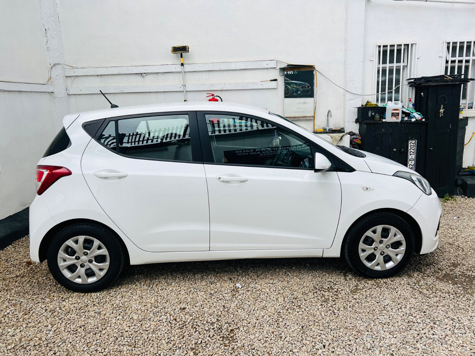 2015 Hyundai i10 - image 9