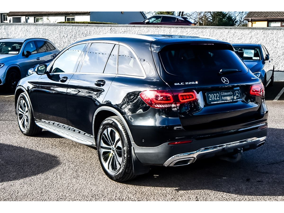 2022 Mercedes-Benz GLC Class - image 4