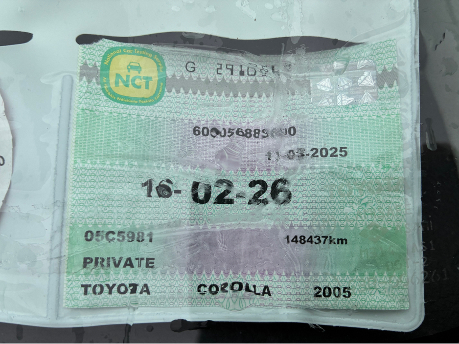 2005 Toyota Corolla - image 7