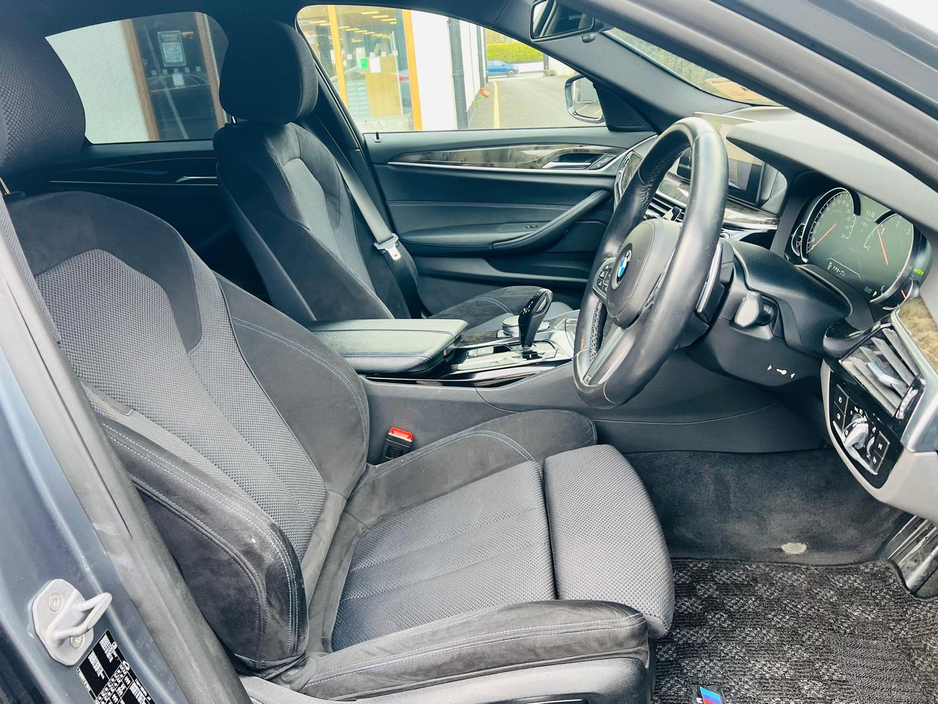 2018 BMW 5 Series - image 13