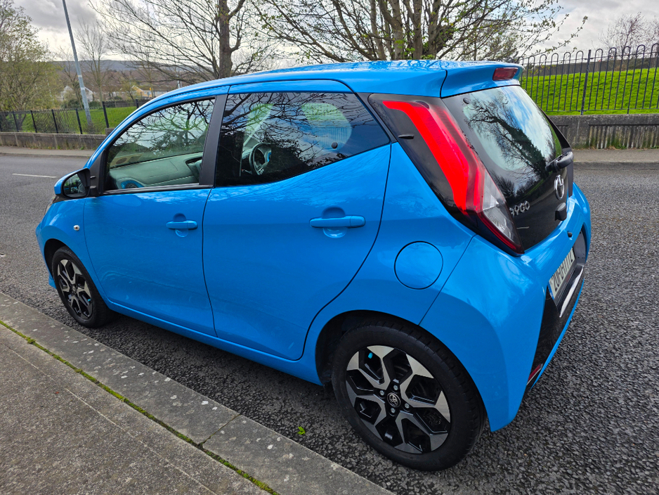 2020 Toyota Aygo - image 5
