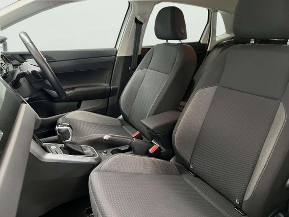 2022 Volkswagen Polo - image 10