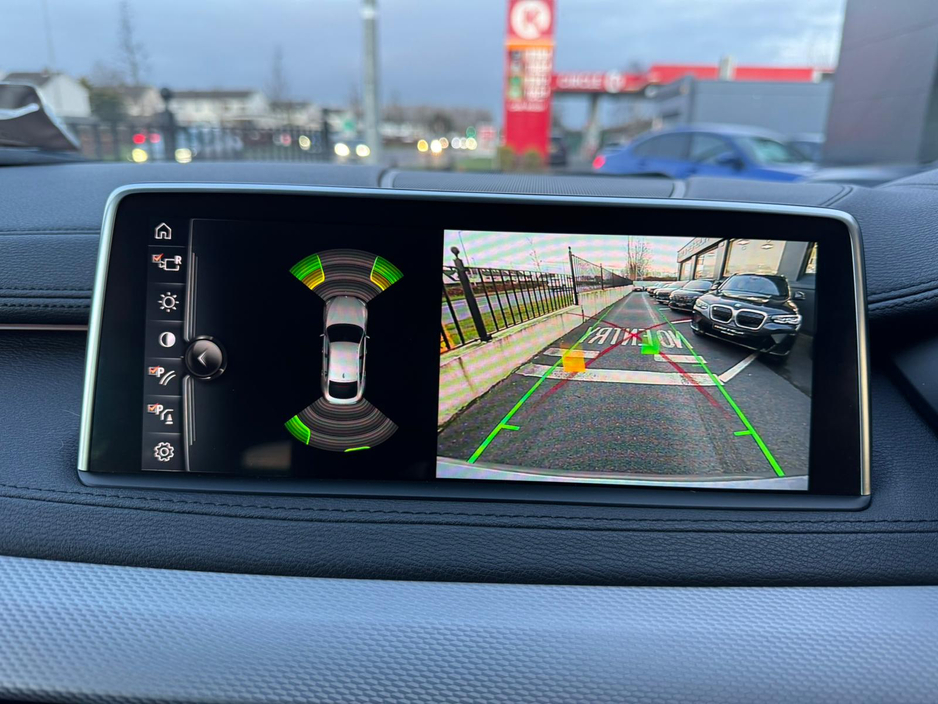 2017 BMW X6 - image 10