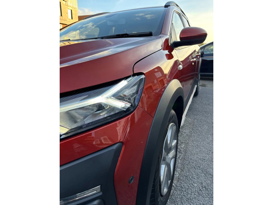 2022 Dacia Jogger - image 4