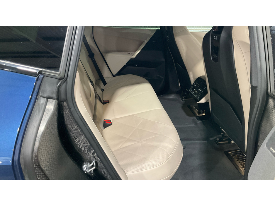 2022 BMW iX XDRIVE40 M SPORT // PANORAMIC ROOF €41,950