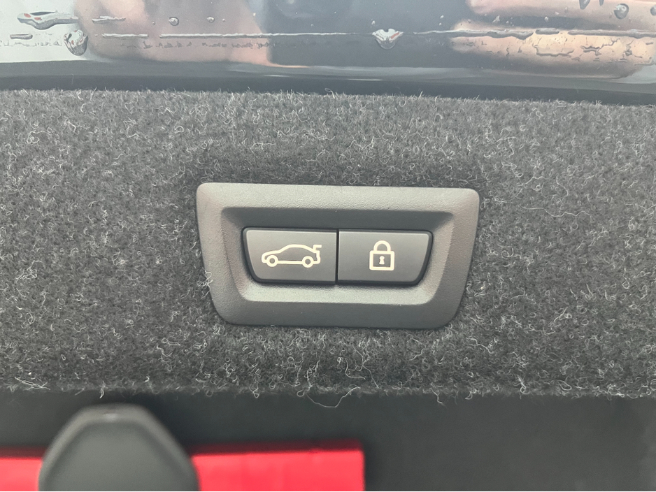 2018 BMW 5 Series €24950 2018 BMW 530E M-SPORT IPERFORMANCE 2.0 AUTOMATIC / CRUISE CONTROL / 360° CAMERA / ELECTRIC MEMORY & HEATED SEATS / PADDLE SHIFTERS / AMBIENT LIGHTS / HEATED REAR SEATS €24,950