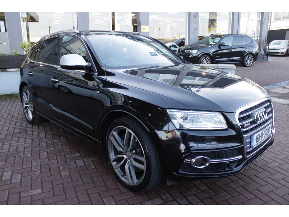 2015 Audi SQ5 - image 2