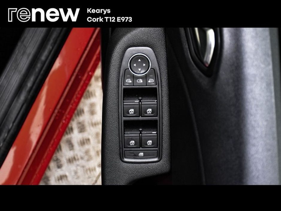 2025 Renault Clio - image 18