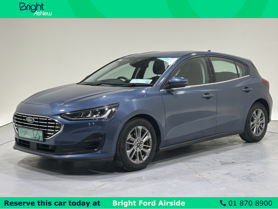 2023 Ford Focus - image 3