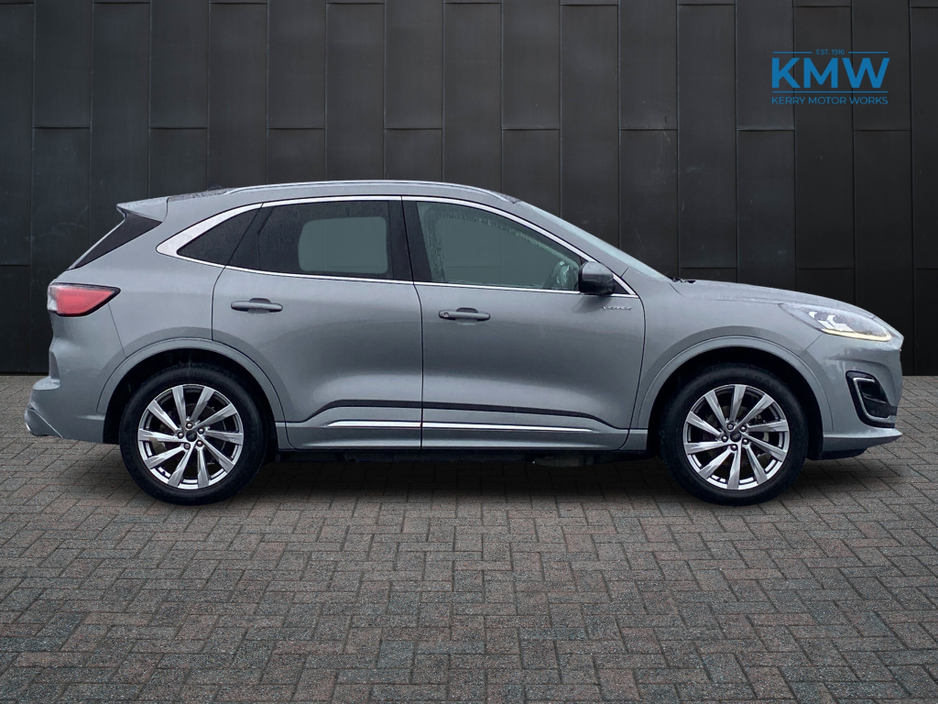2023 Ford Kuga Vignale PHEV 225BHP... Panoramic Roof €36,500