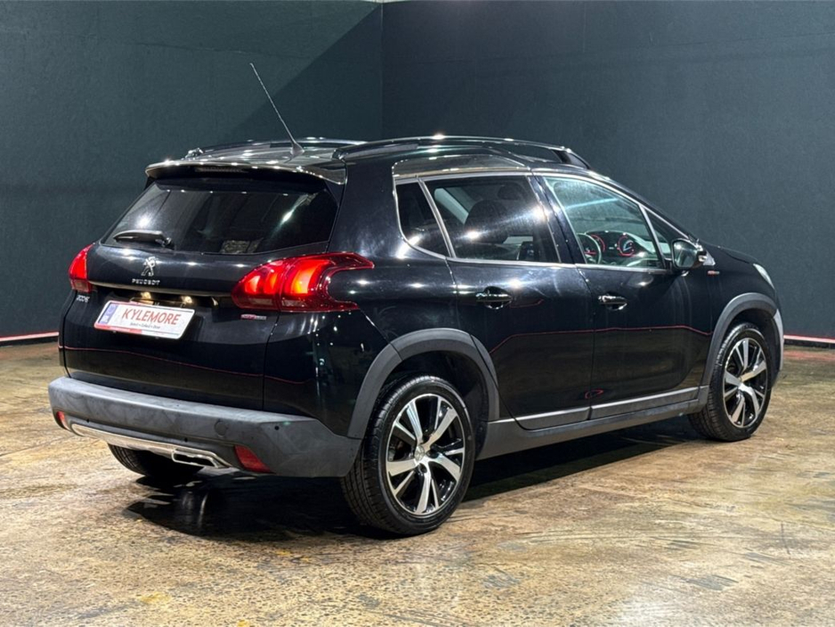 2016 Peugeot 2008 - image 3