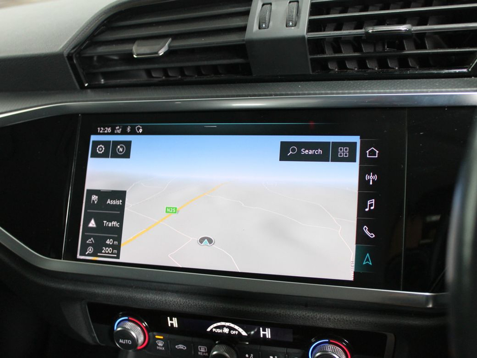 2019 Audi Q3 - image 19