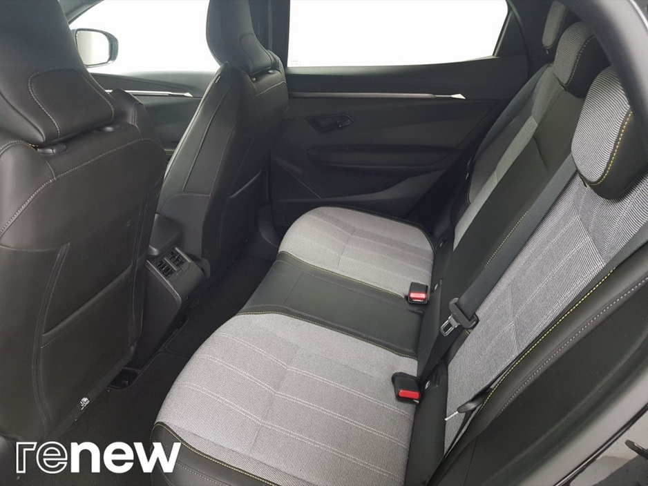 2024 Renault Megane E-Tech EV60 220hp Techno €28,995