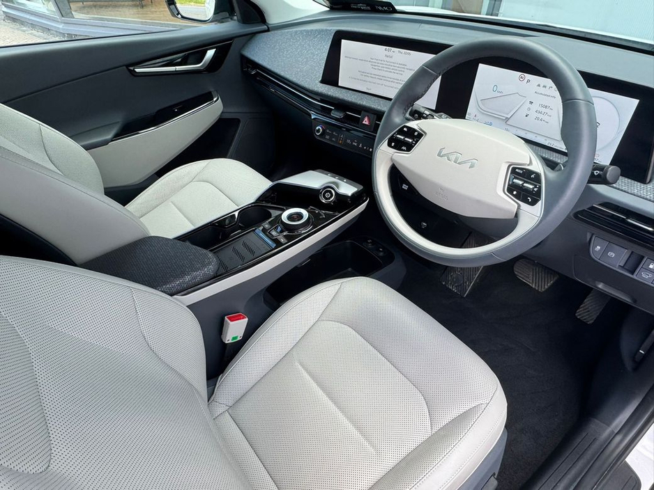 2024 Kia EV6 - image 11