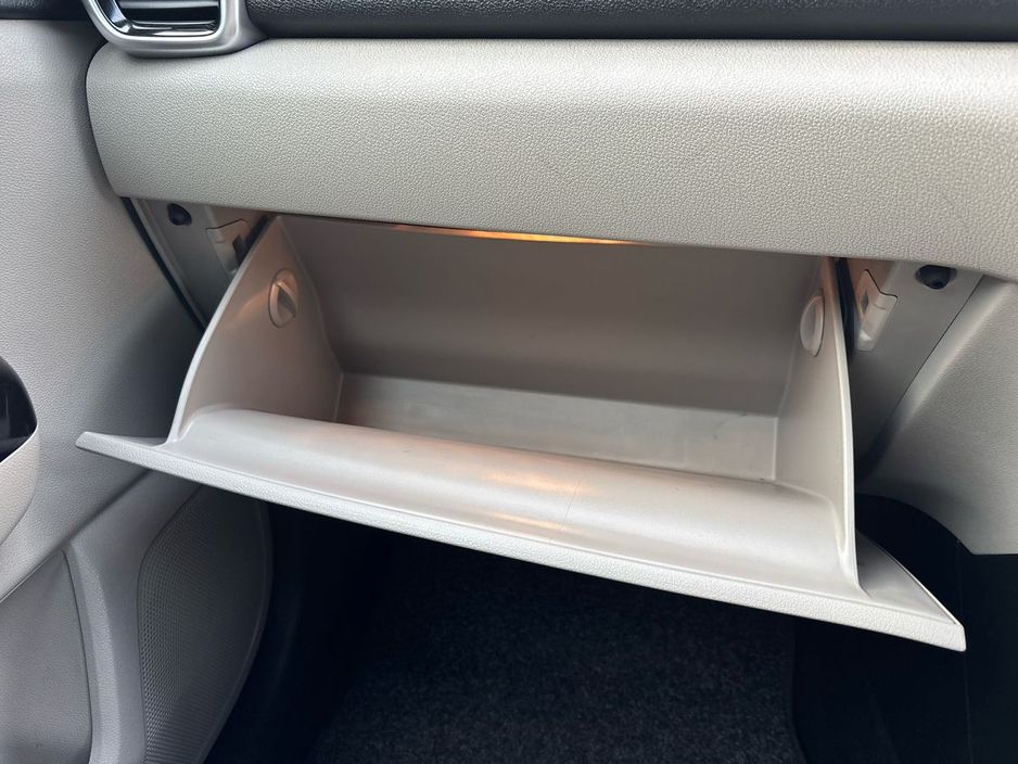 2021 Kia Sportage - image 20