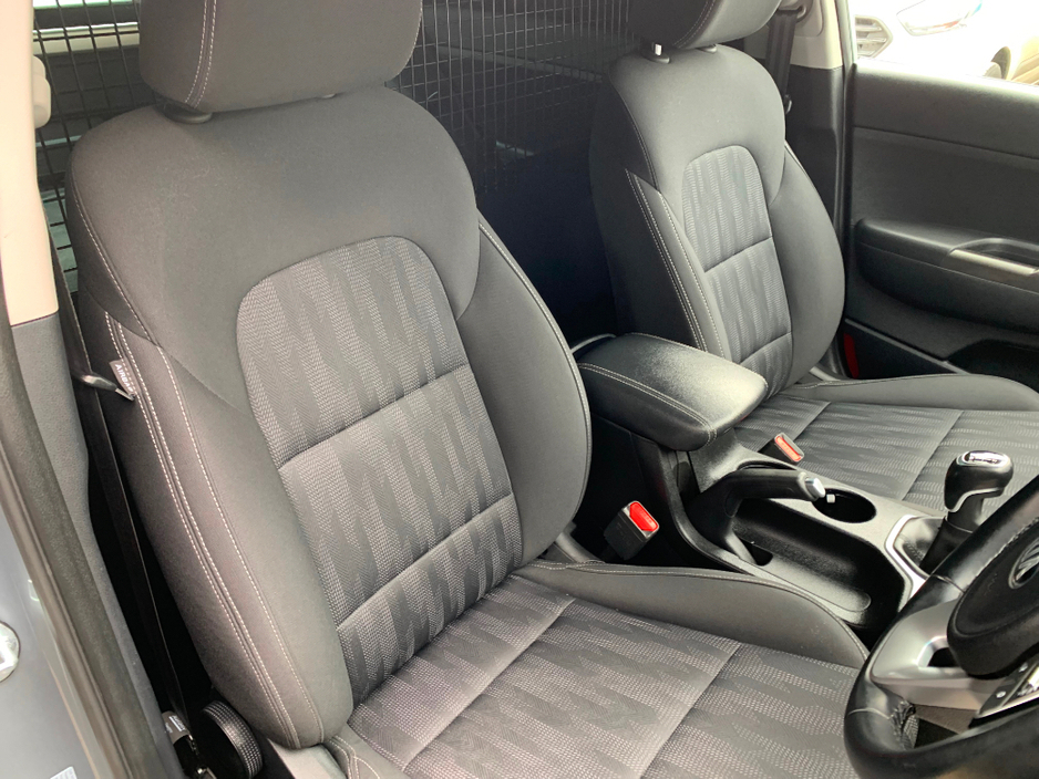 2021 Kia Sportage - image 17