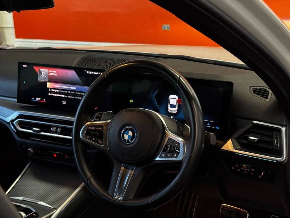 2023 BMW 3 Series - image 11