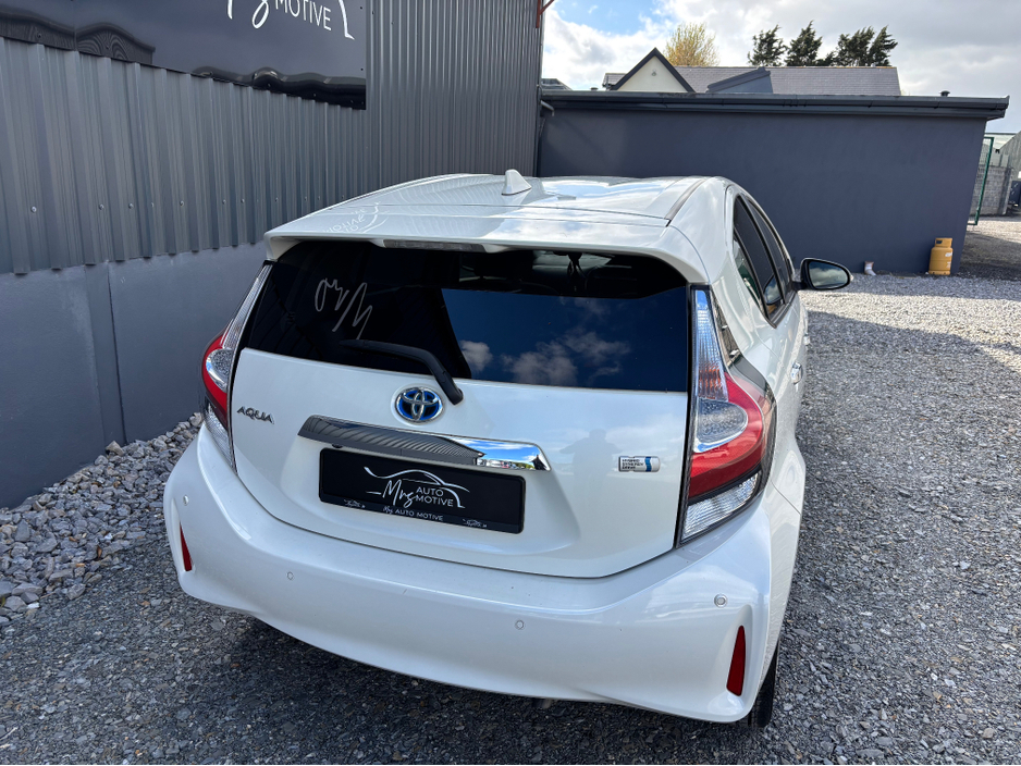 2019 Toyota Aqua - image 5