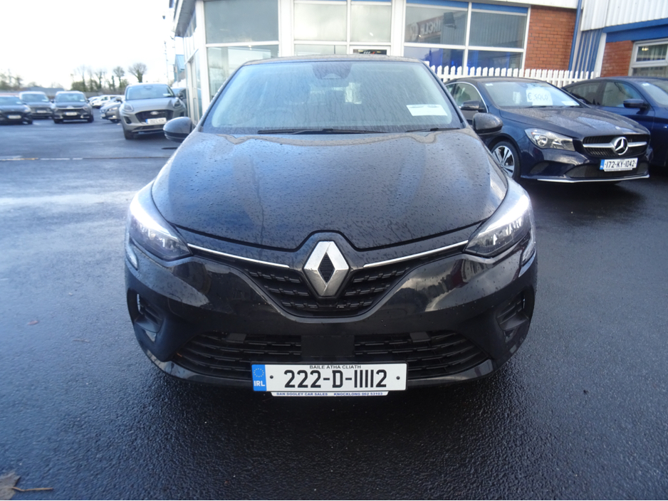 2022 Renault Clio - image 7