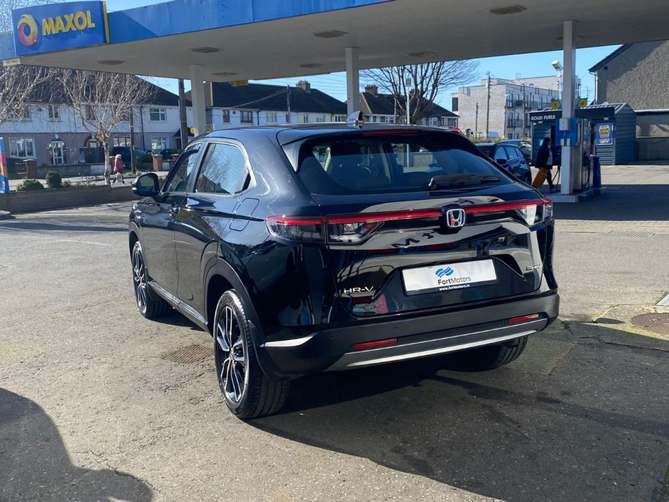 2024 Honda HR-V - image 10