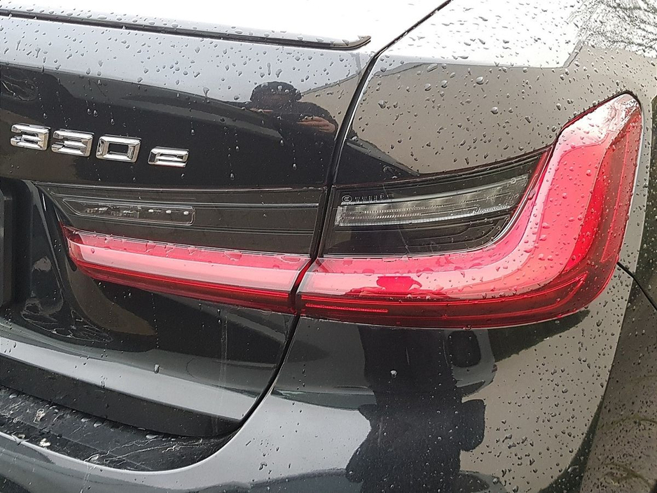 2026 BMW 3 Series - image 18