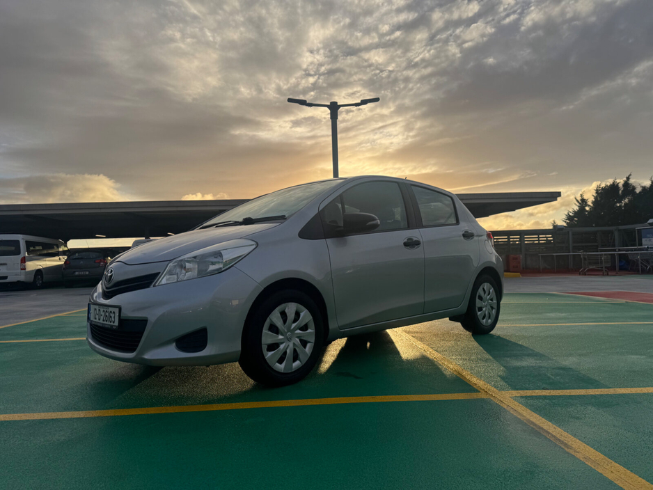 2012 Toyota Yaris 1.0 VVT-i 3Dr Terra €8,950