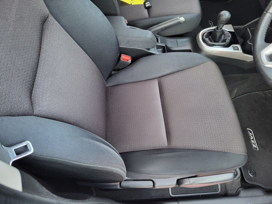 2016 Honda Jazz 1.3 i-VTEC EX €12,500