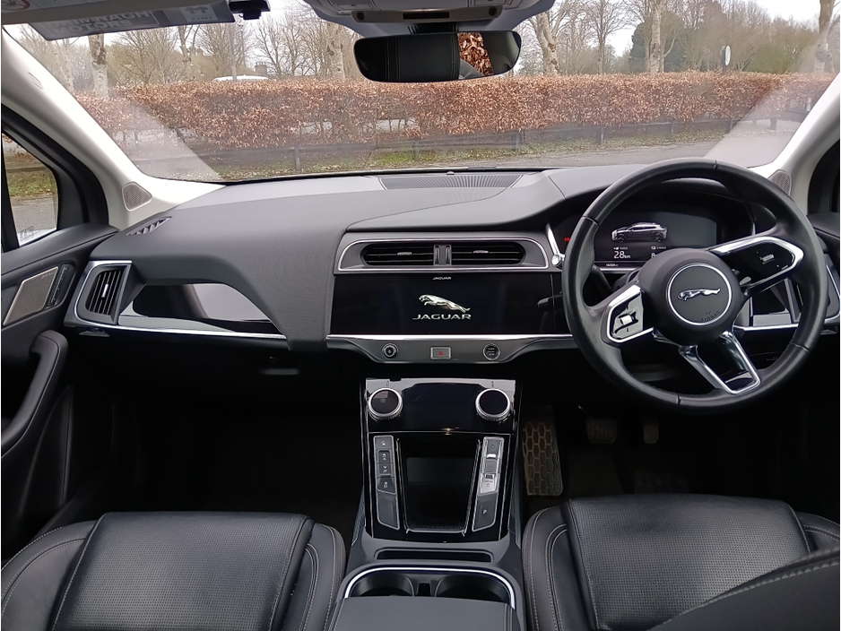 2020 Jaguar I-Pace - image 14