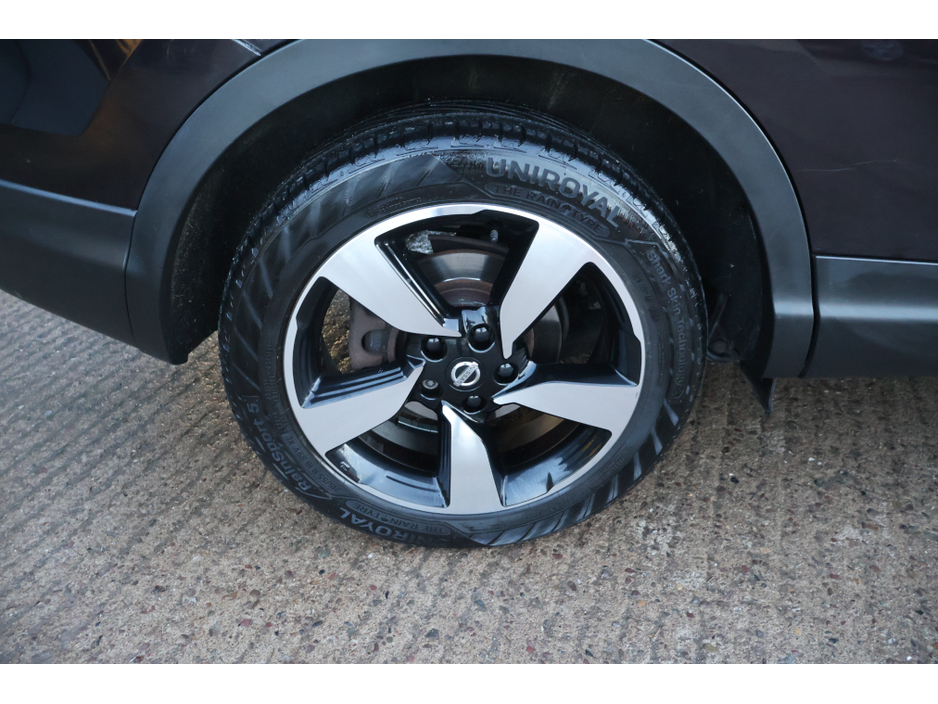 2017 Nissan Qashqai N-VISION 360 Huge Spec New Timing Belt Exceptional Condition! €13,995