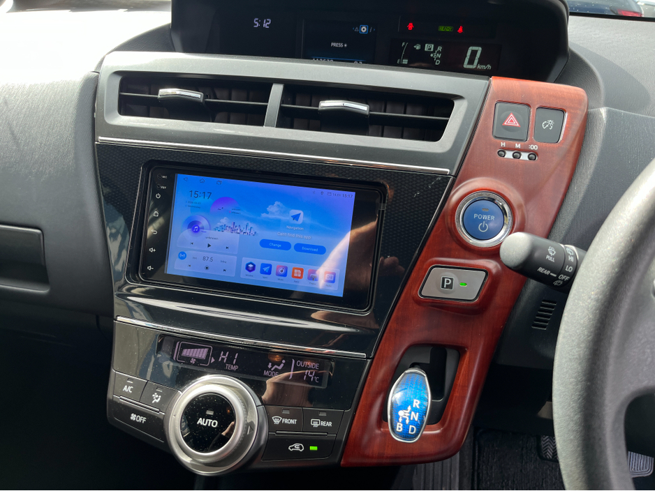 2016 Toyota Prius+ - image 19