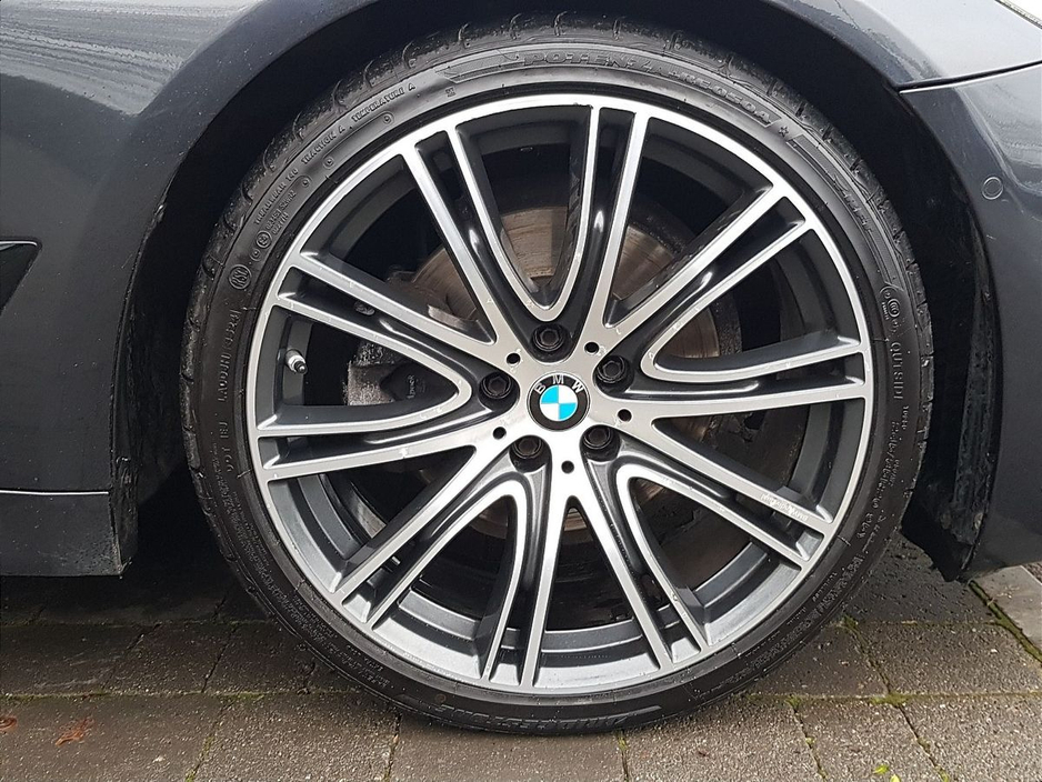 2017 BMW 5 Series 520d M Sport €29,995