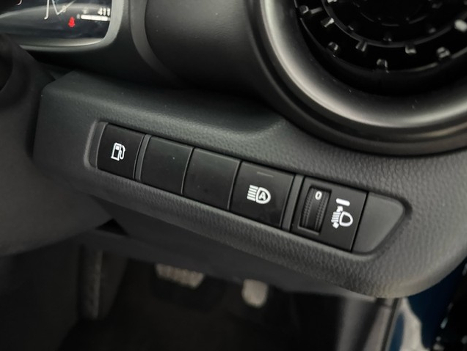 2024 Toyota C-HR HYBRID SPORT €34,950