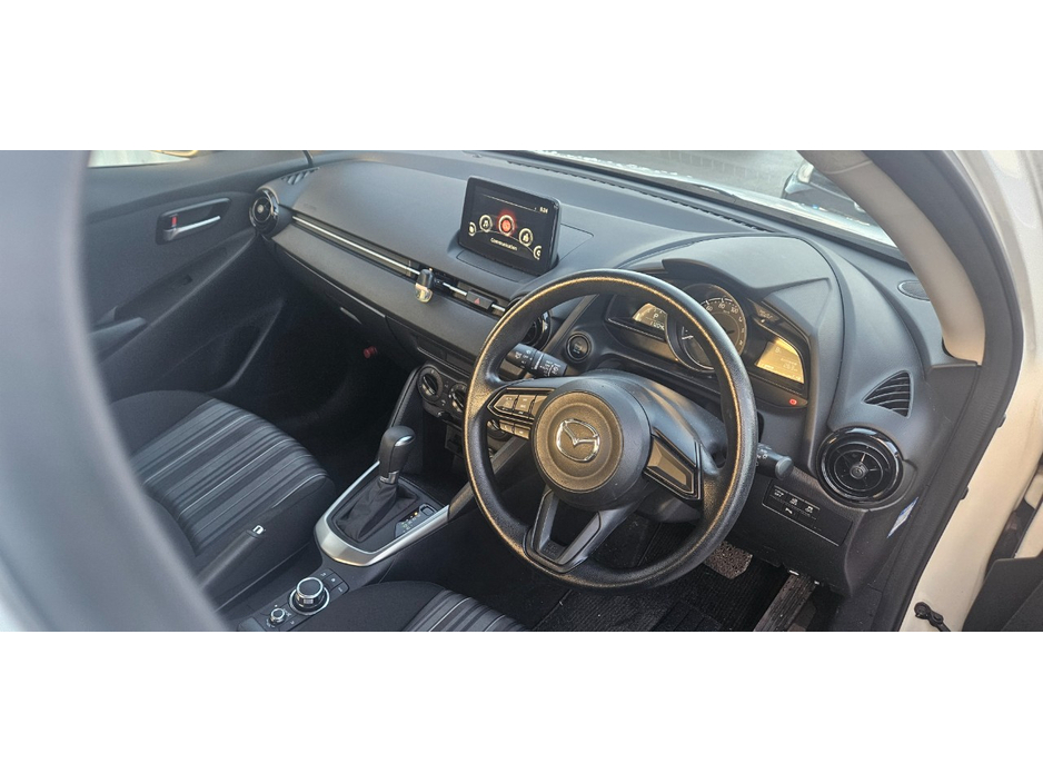 2020 Mazda Mazda2 - image 24